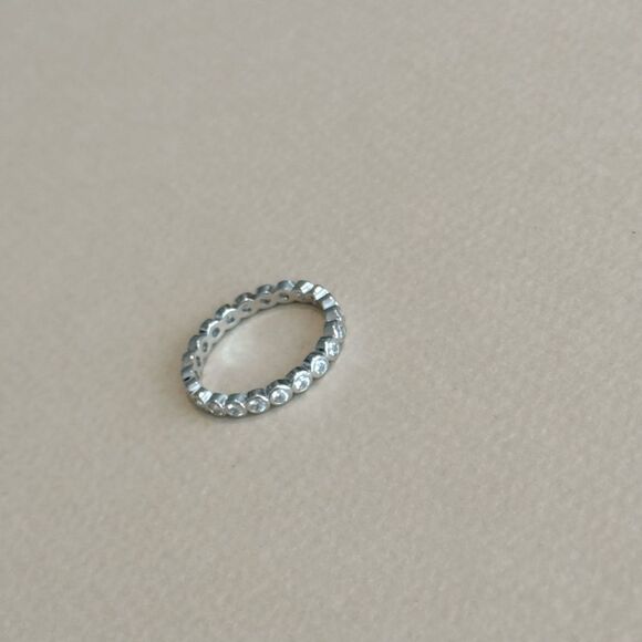 Eternity Ring N1393 - Picture 4 of 5